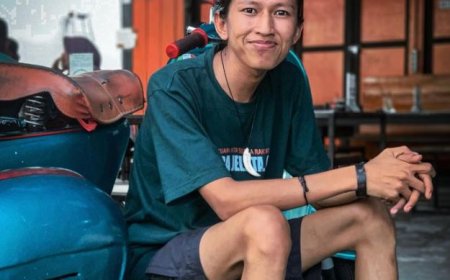 Menertawakan Cinta Yang Melayang Keluar Jendela Saat Kemiskinan Menghampiri Pintu