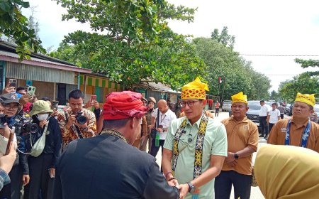 Menjadi Salah Satu Desa Wisata Terbaik Se Indonesia, Menparekraf Sandiaga Uno Kunjungi Pantai Nipah-Nipah PPU