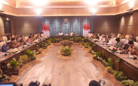 Gelar Sidang Kabinet Perdana Di IKN, Presiden Jokowi Tekankan Pemerataan Ekonomi