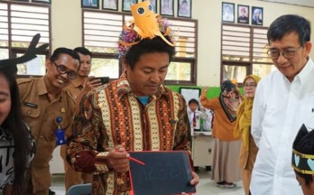 Prof. Yohanes Surya Tinjau Pelatihan Metode GASING di SDN 016 Penajam