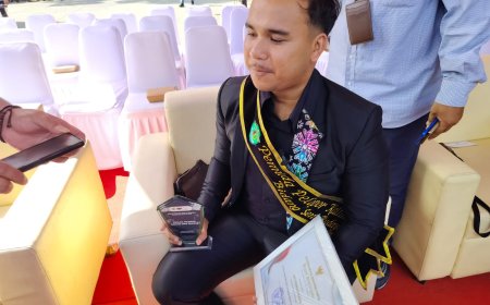 Pj. Gubernur Kaltim Memberikan Apresiasi Atas Upaya Pemuda Dalam Melestarikan Seni Dan Budaya Di Tengah Pesatnya Perkembangan Ikn