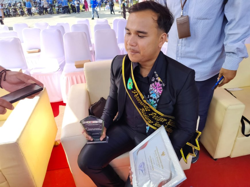 Pj. Gubernur Kaltim Memberikan Apresiasi Atas Upaya Pemuda Dalam Melestarikan Seni Dan Budaya Di Tengah Pesatnya Perkembangan Ikn