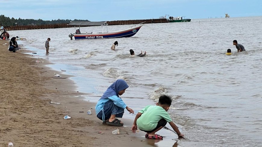 Minim Kesadaran Kebersihan di Pantai Tanjung Jumlai, Jamaludin Serukan Perubahan Perilaku Pengunjung
