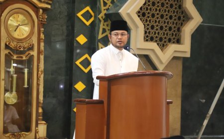 Ribuan Jemaah Padati Islamic Center Samarinda, Gubernur Harum Ajak Perkuat Kepedulian Sosial di Momentum Iduladha